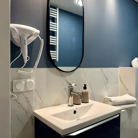 דירה Winter 2-bedroom With View *